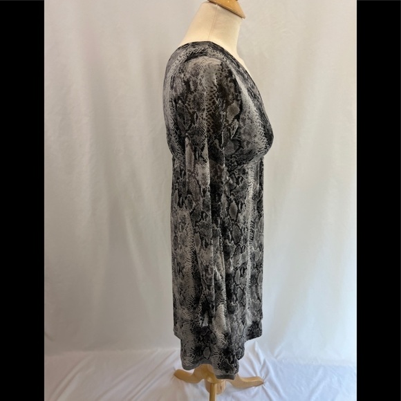 Stetson Snake Print Empire Waist Long Sleeve Dress - Picture 5 of 8